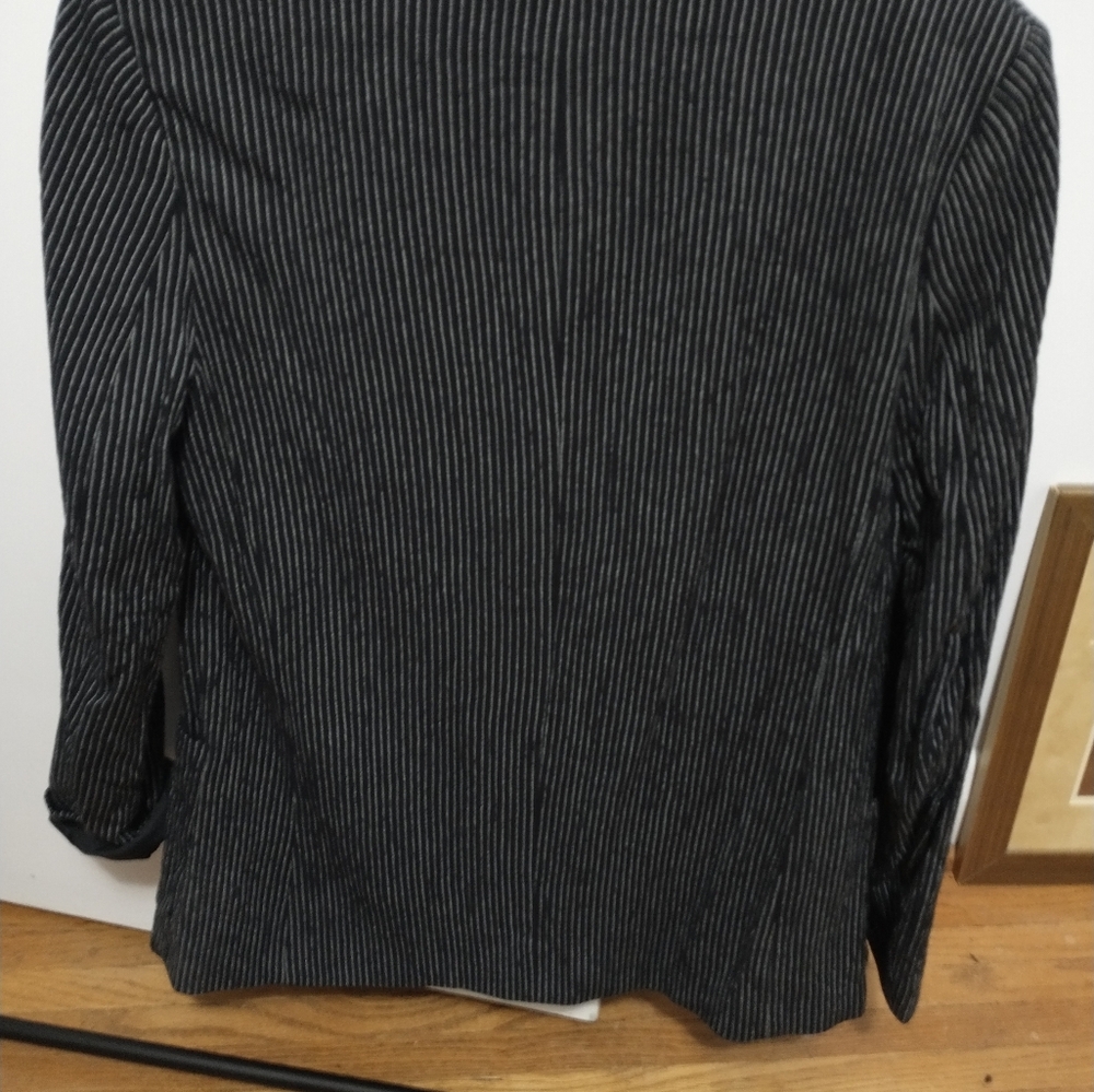 H&M Jacket - Picture 2 of 8